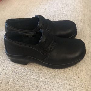 Ariat non-slip work shoes
